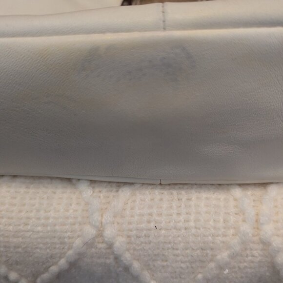 Coach F17219 Soho Lynn Ivory White & Gold Leather Hobo Shoulder Bag Purse - Picture 8 of 16